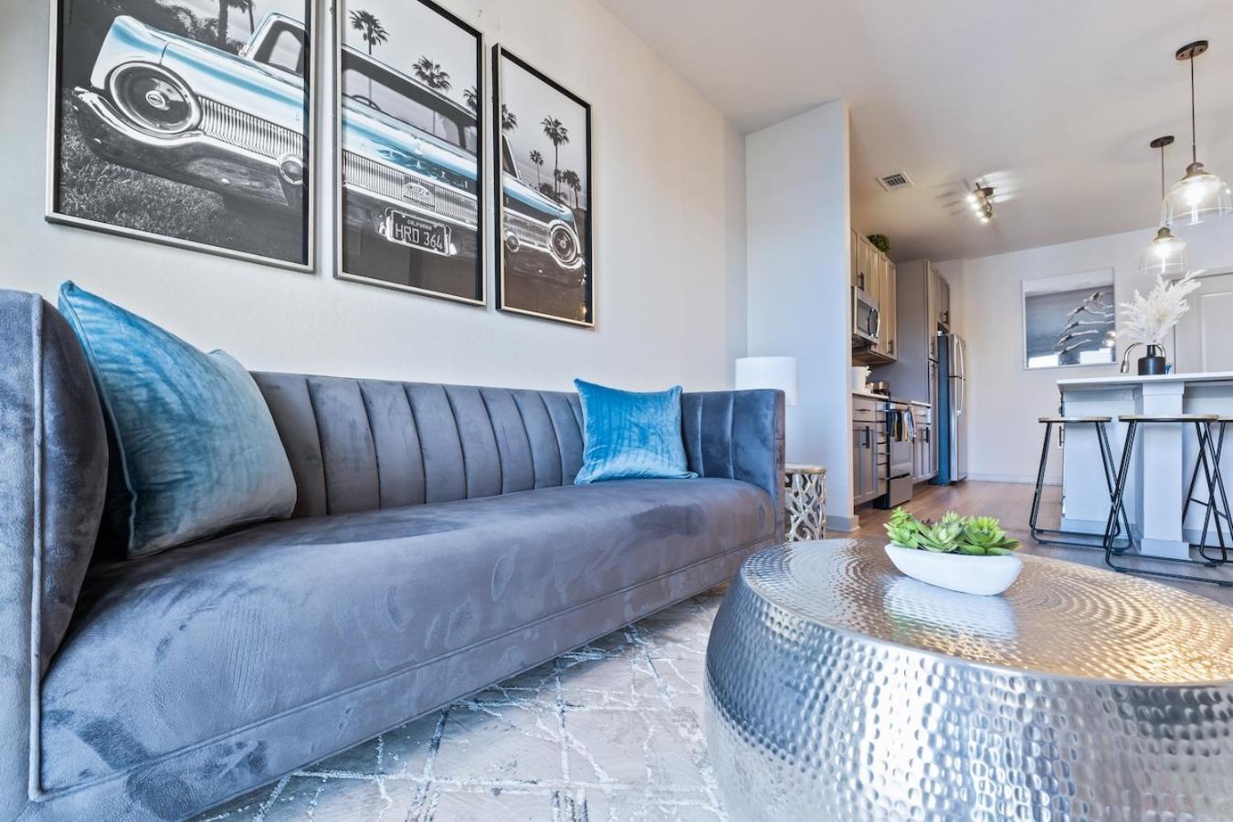Stylish 1 Bed In Downtown St Pete W Free Parking Apartment St. Petersburg