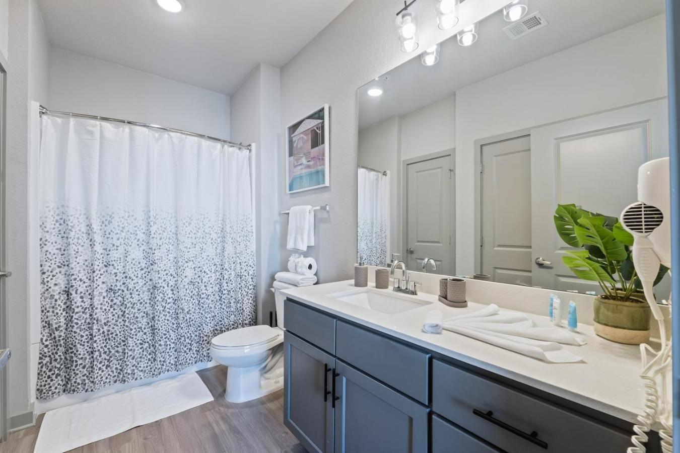 Apartment Stylish 1 Bed In Downtown St Pete W Free Parking *